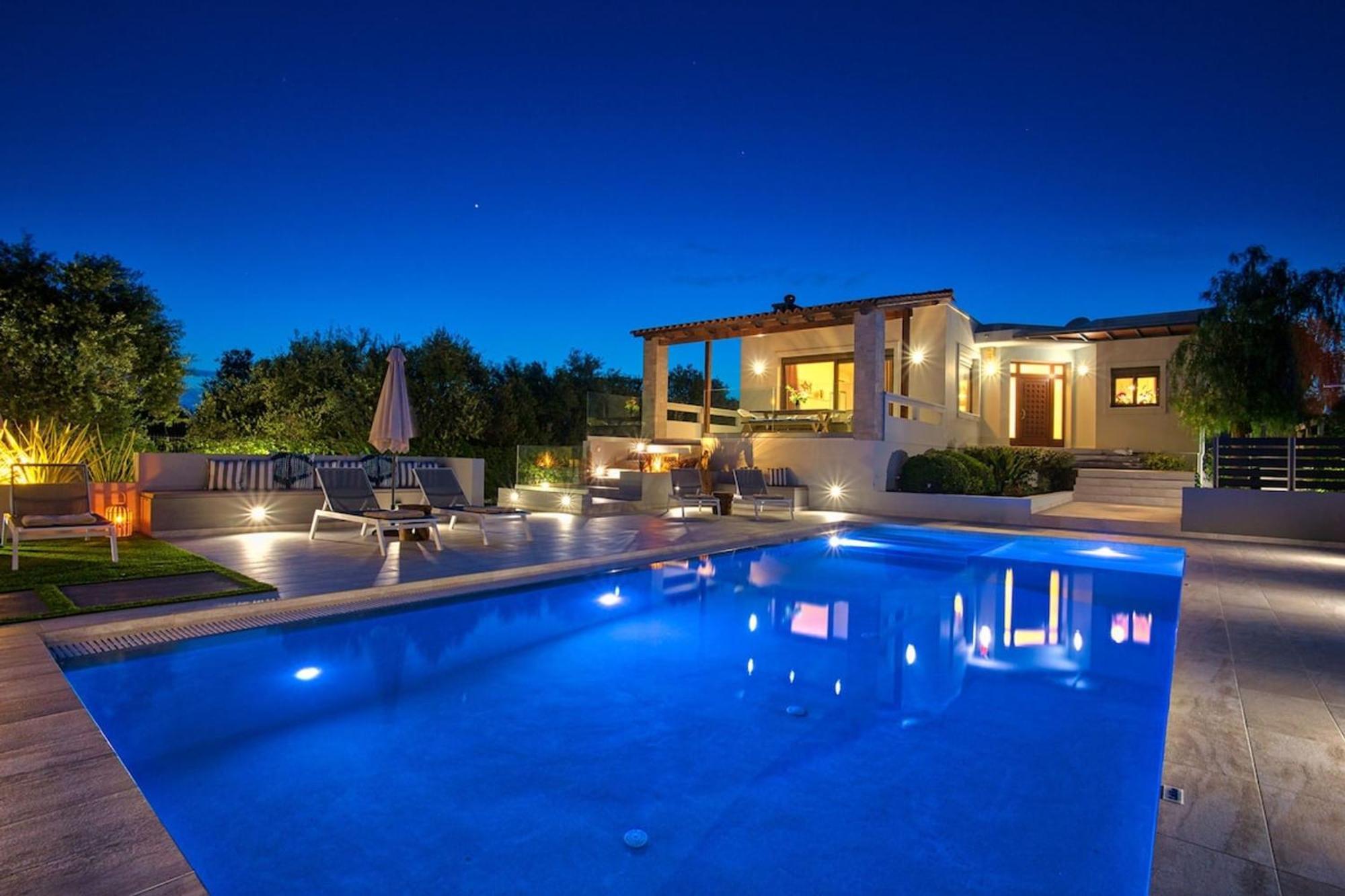 Villa Ampelaki - Premium Villa With Heated Pool Kounoupidhianá Esterno foto